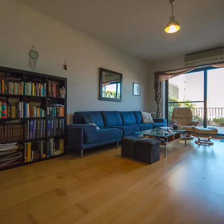 Harbour View Host Family Bed & Breakfast Pietà