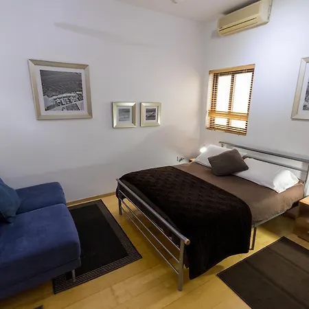 Bed & Breakfast Harbour View Host Family 4*