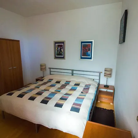 Bed and breakfast Harbour View Host Family