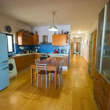 Bed and breakfast Harbour View Host Family 4*